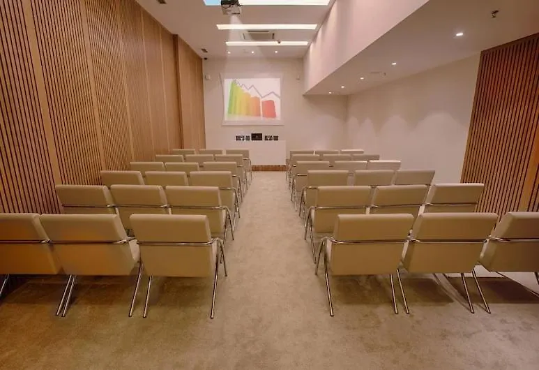 Hotel Fusion Brasília + Estacionamento Grátis